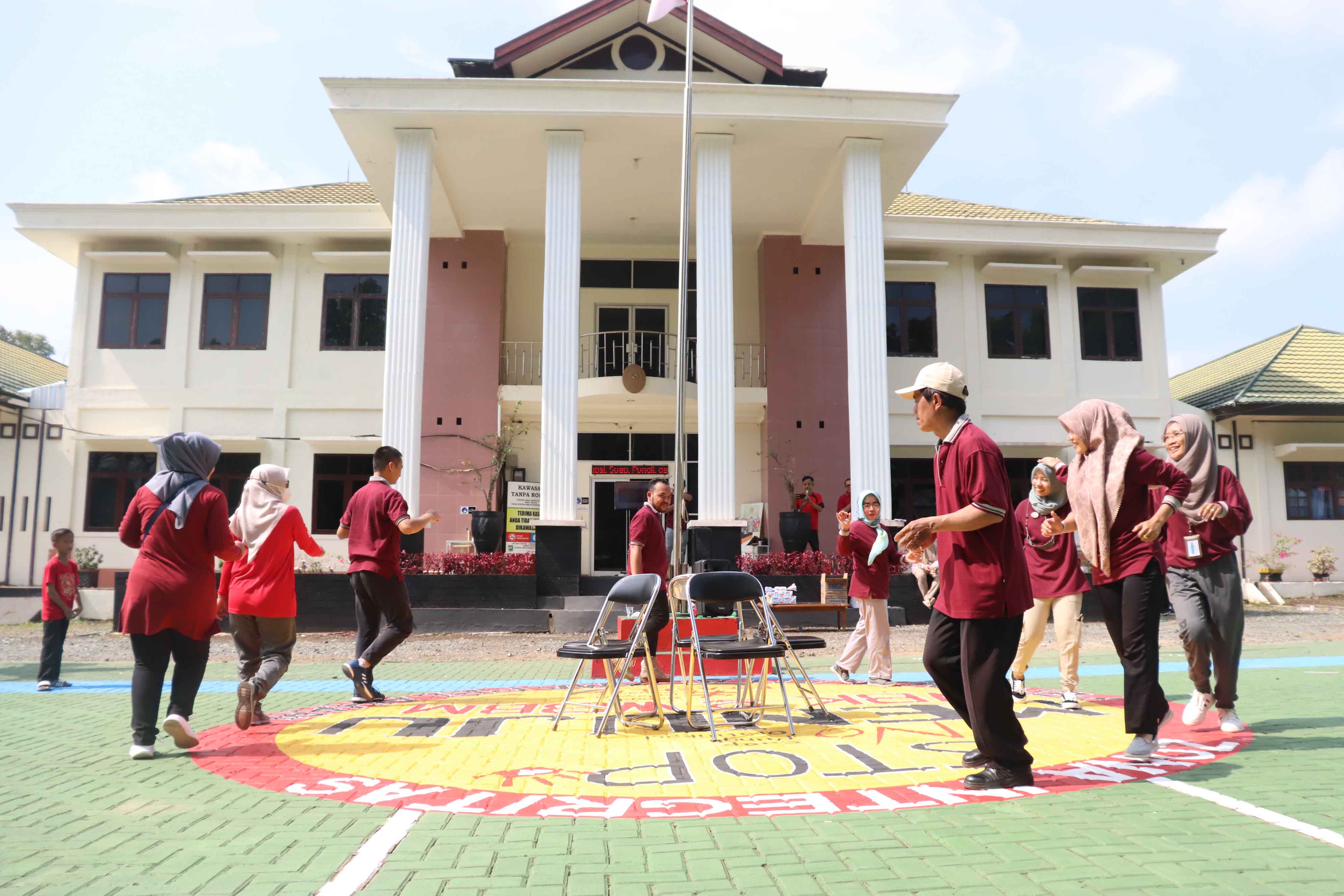 hut9